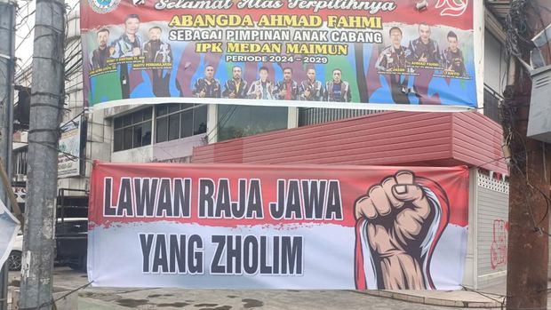 Spanduk "Lawan Raja Yang Zholim" Muncul di Medan, Polemik Raja Jawa Semakin Memanas
