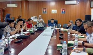 Rapat Komisi IV di Gedung Dewan, Selasa (13/8/2024). BP/erwan