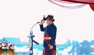Wali Kota Medan Bobby Nasution saat memimpin upacara di Lapangan Apron Lanud Soewondo. BP/ist