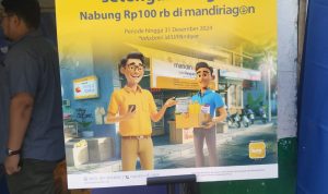 Pedagang dan konsumen Pasar Pusat Pasar Medan apresiasi program Ambyar Bank Mandiri. BP/erwan