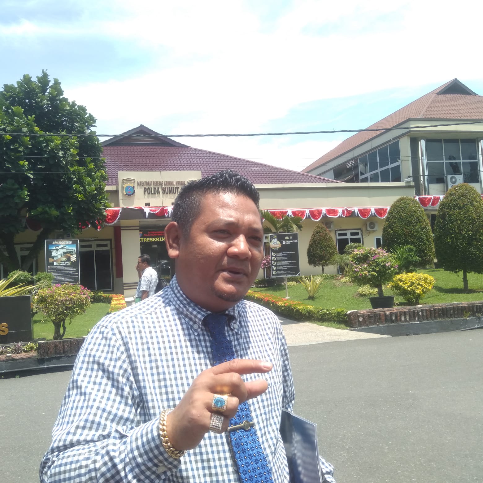 tim kuasa hukum korban ketika di Markas Polda Sumut.(Istimewa).