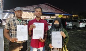Korban bersama tim hukuman ketika memberikan keterangan.(Istimewa).