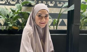 Zaskia Adya Mecca Berangkat ke Palestina untuk Misi Kemanusiaan