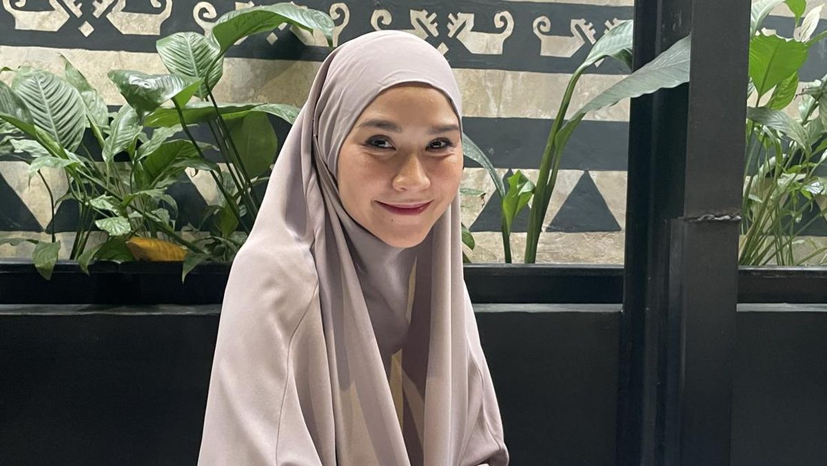 Zaskia Adya Mecca Berangkat ke Palestina untuk Misi Kemanusiaan