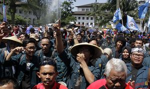 Mahasiswa ITB Tegas Melawan Revisi UU Pilkada: Ancaman Demokrasi di Depan Mata