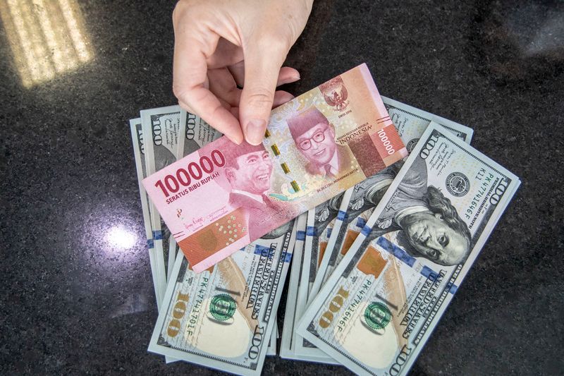Rupiah Kembali Menguat Signifikan Terhadap Dolar AS Pasca Rilis Data Inflasi
