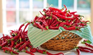 Harga Cabai Rawit Merah Naik Drastis, Tembus Rp100.000 per Kg!
