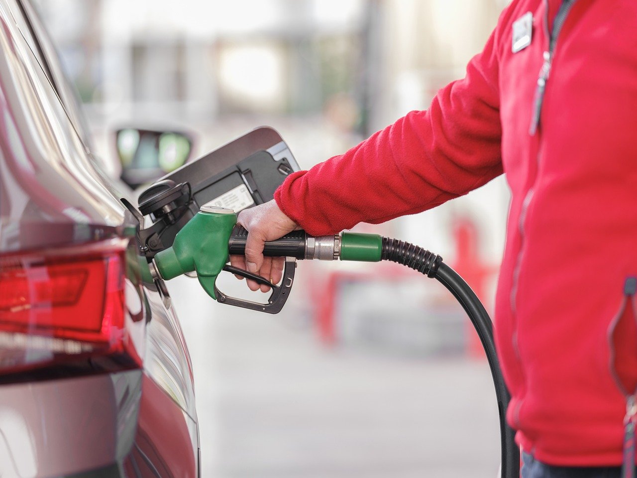Harga BBM Naik Mulai 1 Agustus 2024: Shell, BP-AKR, dan Pertamina