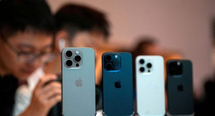 Perbedaan Mencolok iPhone 16 Series: Harga Selisih $100, Hanya Beda Ukuran dan Baterai