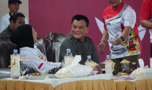 Pj. Bupati Langkat H.M. Faisal Hasrimy, AP, M.AP diwakili Asisten Pemerintahan dan Kesejahteraan Rakyat Drs. H. Mulyono, M.Si., secara resmi membuka pertandingan Sambo di Gedung Olahraga Manunggal Langkat Berseri
