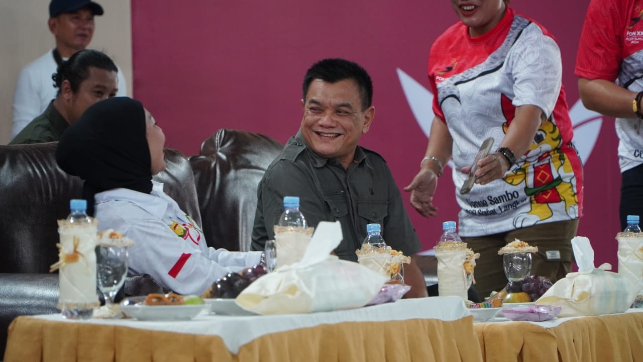 Pj. Bupati Langkat H.M. Faisal Hasrimy, AP, M.AP diwakili Asisten Pemerintahan dan Kesejahteraan Rakyat Drs. H. Mulyono, M.Si., secara resmi membuka pertandingan Sambo di Gedung Olahraga Manunggal Langkat Berseri