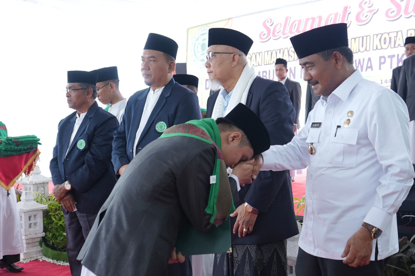 Wali Kota Binjai hadiri pelepasan 14 mahasiswa PT KU MUI.