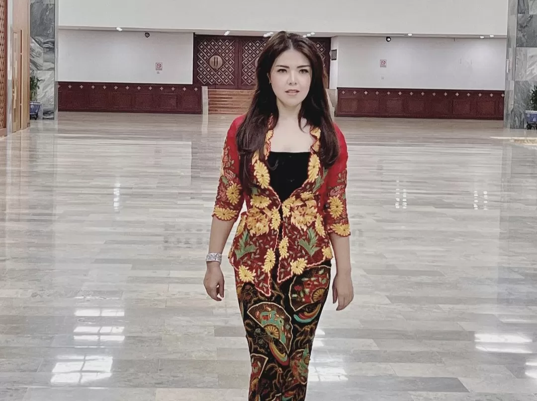 Nomor Telepon Dijadikan Jaminan Pinjaman Online, Tina Toon Diteror Setiap Hari