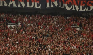 Tawuran Antar Suporter Warnai Laga Timnas Indonesia vs Australia