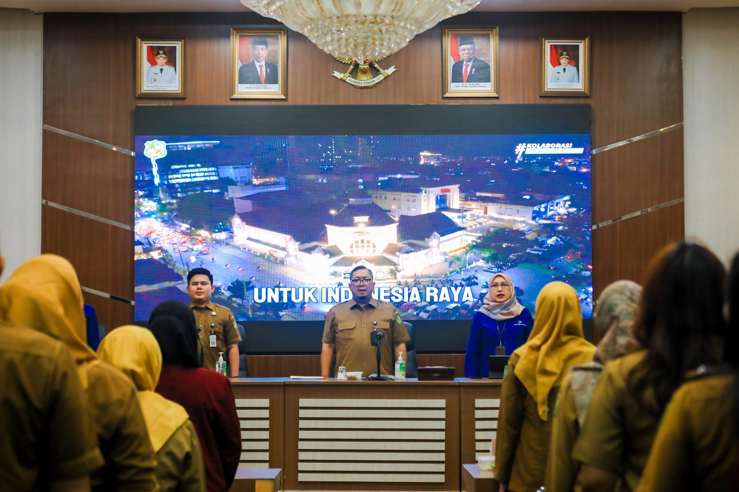 Kepala Bappoeda Medan Benny Iskandar saat sosialisasi program Kelurahan Cantik di Balai Kota Medan, Senin (3/9/2024). BP/erwan