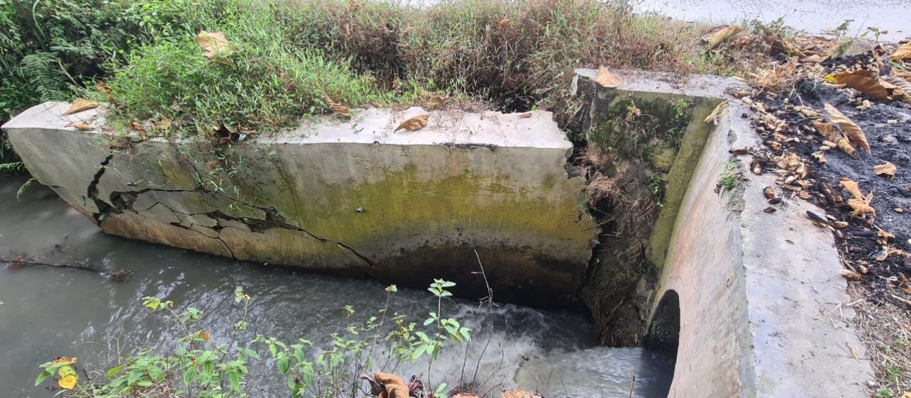Proyek Irigasi Di nagari Pulo Siborna kecamatan panei yg di kerjakan Pihak ke tiga CV. karya Sarana