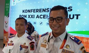 Kadis Perhubungan Sumut Agustinus Panjaitan didampingi Kabid Lalulintas Ramli ketika memberikan keterangan.(Istimewa)
