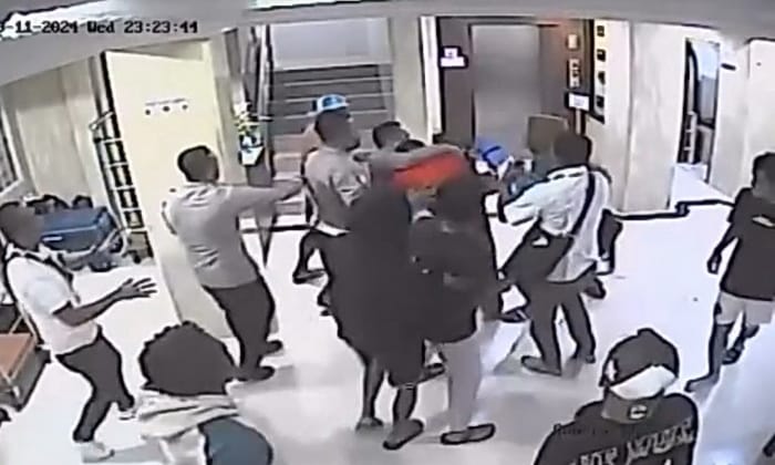 Suasana ketika terjadi penganiayaan terhadap Kapten Tim Sepakbola Sumut.