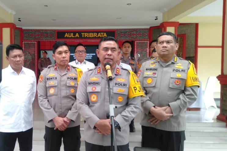 Kapolda Sumut, Irjen Pol Whisnu saat memberikan keterangan kepada sejumlah awak media.(Istimewa)
