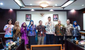 Wali Kota Medan Bobby Nasution saat foto bersama. BP/ist