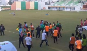 Kericuhan terjadi dalam laga sepakbola putri PON Aceh-Sumut 2024 antara Sumut dan Babel, Senin (9/9/2024)