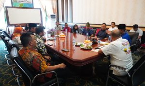 Masyarakat Desa Serapuh Asli Temui Pj Bupati Langkat H. M. Faisal Hasrimy, AP., M.AP minta Kepala Desa Serapuh Asli di Copot dari Jabatannya di Karnakan Selingkuh