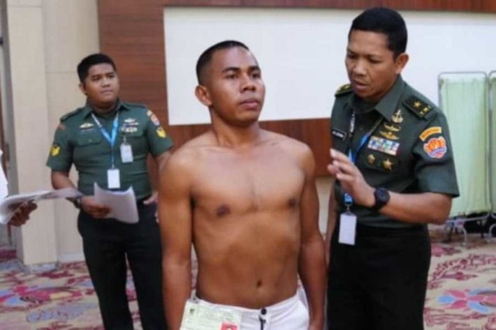 Yohanes Anda Kalla yang Akrab Dipanggil Joni Mengikuti Tes Bintara TNI AD