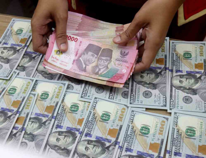 Nilai Tukar Rupiah Menguat Pagi Ini, Capai Rp16.819 per Dolar AS