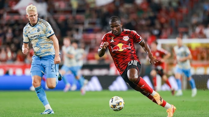 Pertandingan antara New York Red Bulls dan Sporting Kansas City di Major League Soccer 2024/2025