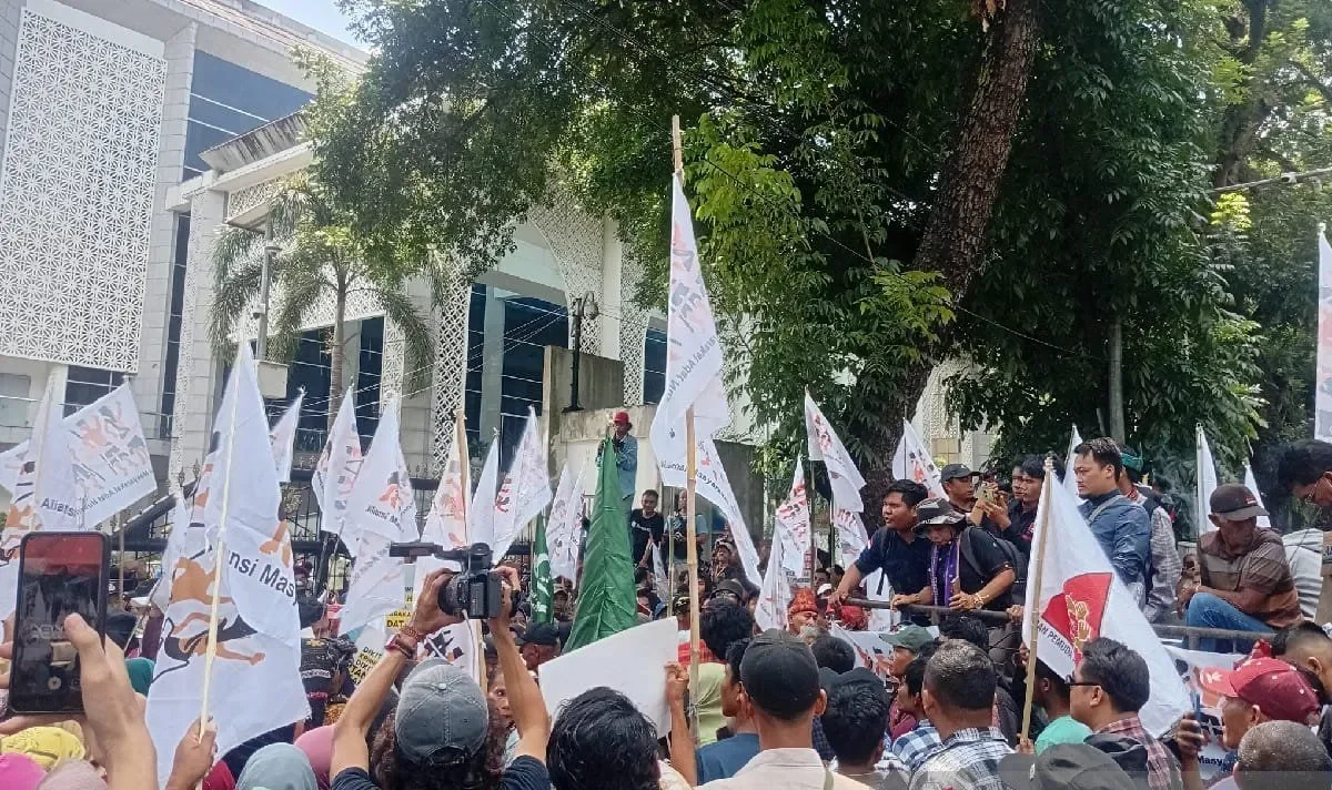 Ratusan Masyarakat Adat Sumut Tuntut Pengesahan Perda Perlindungan Hak Adat