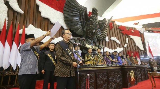 Pemeran Presiden Terpilih Prabowo Subianto dalam gladi kotor Pelantikan Presiden dan Wakil Presiden 2024-2029 di Gedung Nusantara, Kompleks Parlemen, Senayan, Jakarta, BP/SR.