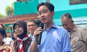 Wakil Presiden (Wapres) Gibran Rakabuming Raka saat ditemui di SMP 270 Jakarta, Rabu (23/10/2024), BP/KMPS.