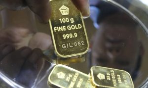 Harga Emas Batangan PT Aneka Tambang Tbk (Antam) Turun Rp8.000 per Gram