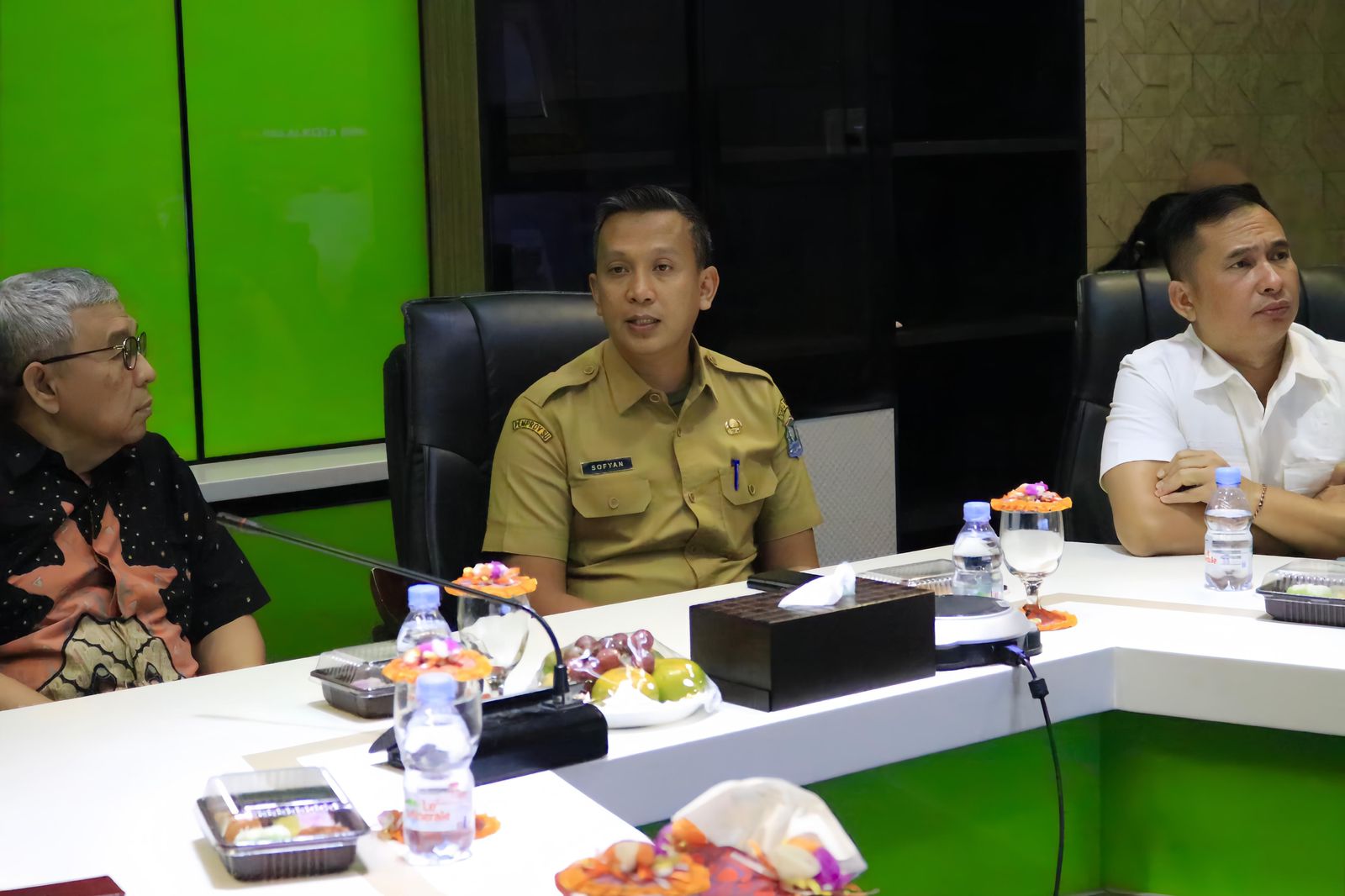 Kadis Kominfo Sofyan Syahputra Siregar S.STP, M.AP dalam pemaparan keterbukaan informasi publik.