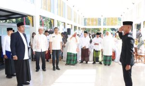 Plt.Wali Kota Binjai Rizky Yunanda Sitepu, S.TP, M.P pimpan upacara dalam peringatan Hari Santri.