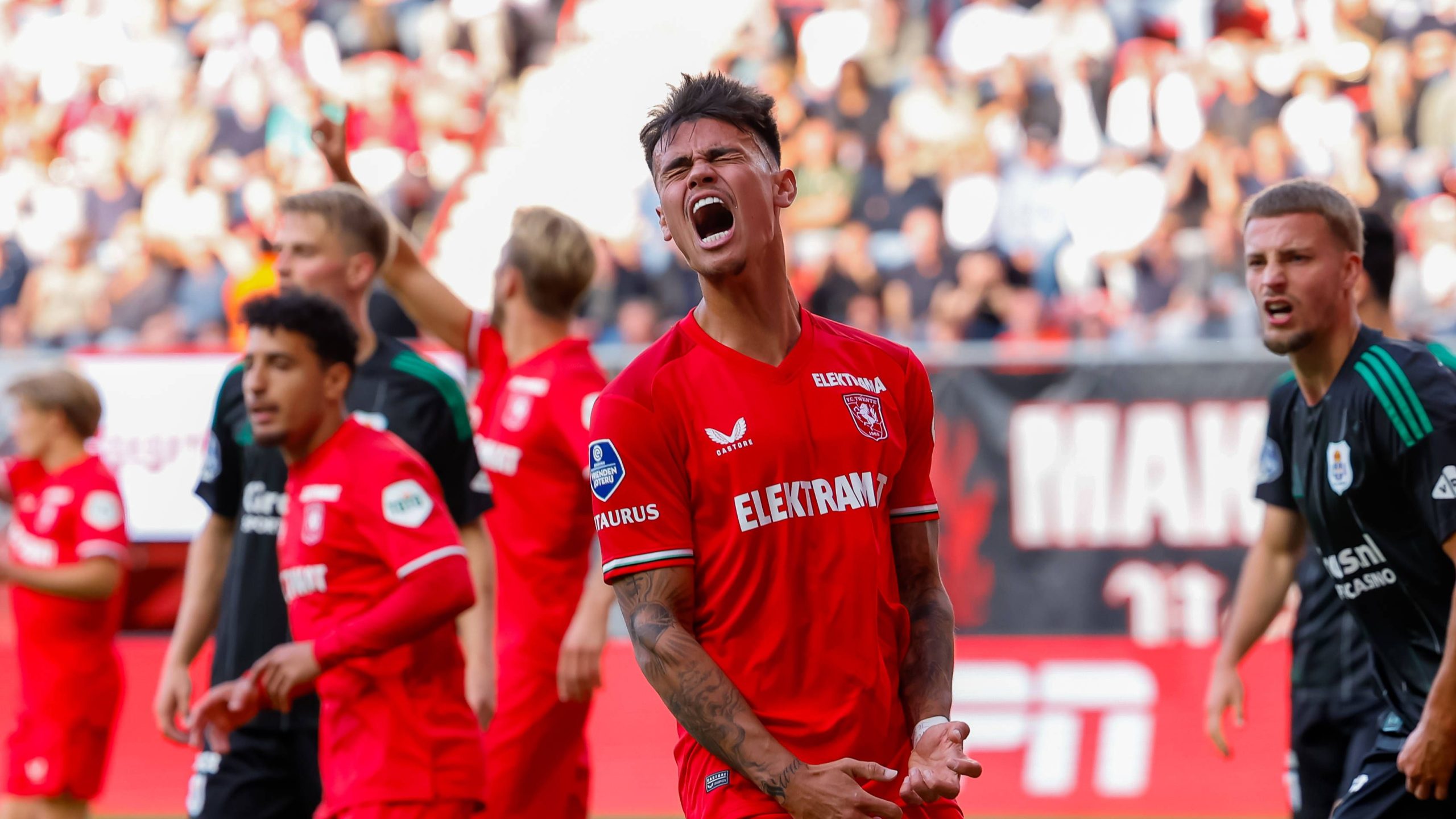 Prediksi Skor Twente vs Heracles, Eredivisie Musim 2024-25