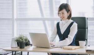 Keunggulan Introvert di Dunia Kerja