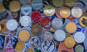Pasar Kripto Bergejolak: Dogecoin, Shiba Inu, dan XRP Masih Menawarkan Potensi Keuntungan