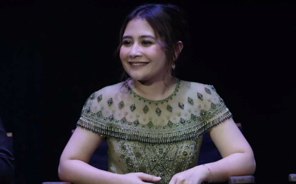 Artis muda berbakat Prilly Latuconsina