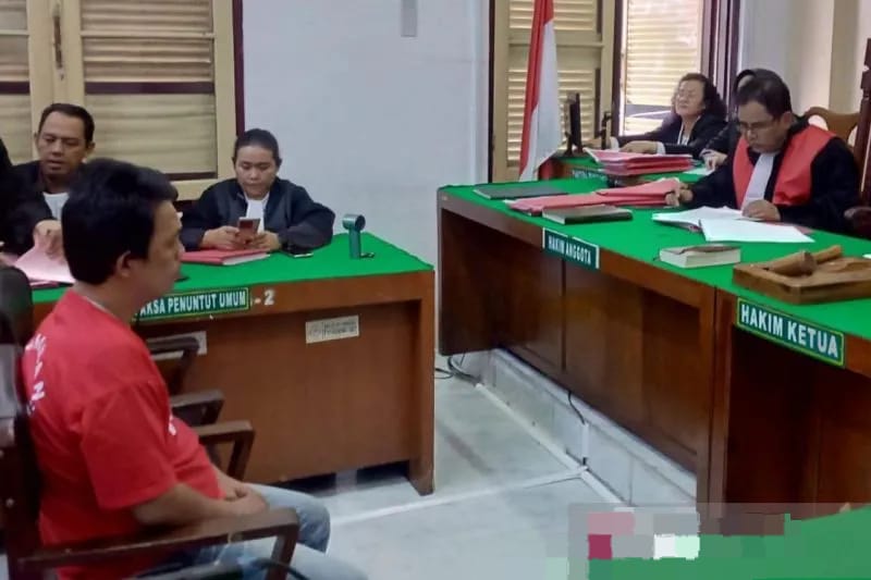 Majelis Hakim Pengadilan Negeri Medan menjatuhkan vonis 9 tahun penjara kepada terdakwa Ivan Jora Tarigan