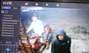 Seorang pencuri berhasil menggasak sekotak rokok senilai Rp 12 juta dari sebuah grosir di Jalan Kapten Muslim