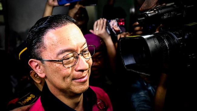 Kasus Korupsi Gula Mantan Menteri Perdagangan Tom Lembong