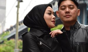 Tinggal di New York karena mengikuti Suami yang bekerja disana