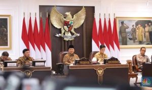 Presiden Prabowo saat memimpin sidang paripurna perdana kabinet merah putih, BP/CNBC.