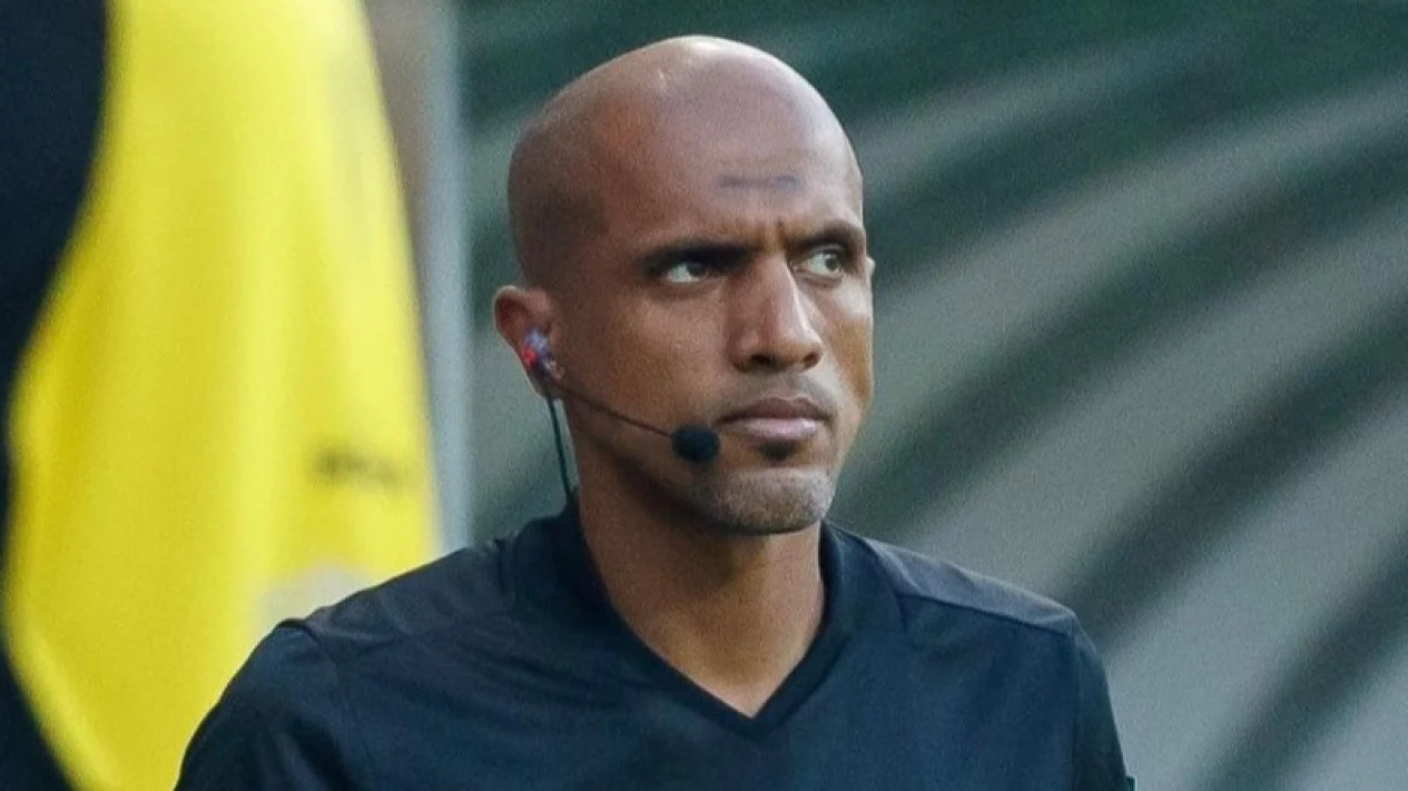 Profil Ahmed Al Kaf, Wasit Kontroversi Gagalkan Timnas Indonesia Raih Tiga Poin