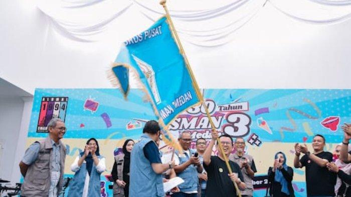 Ratusan alumni SMA Negeri 3 Medan angkatan 1994 berkumpul dalam reuni akbar bertema "Bersama untuk Kebersamaan