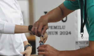 MUI Jateng Cabut Fatwa Pilih Pemimpin Muslim: Kontroversi dan Dampaknya (CNN Indonesia)