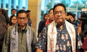 Pramono-Rano Klaim Kemenangan, Rumah Pemenangan Dibanjiri Karangan Bunga