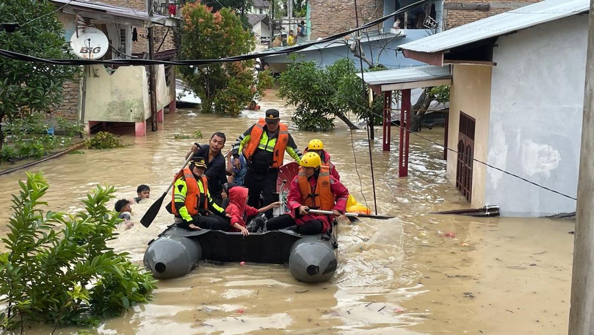 Banjir Landa 10 Kecamatan di Kota Medan, 24.874 Warga Terdampak