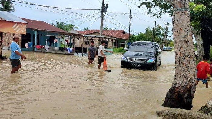 Banjir Meluas di Kota Medan, 10 Kecamatan Terendam Imbas Sungai Meluap
